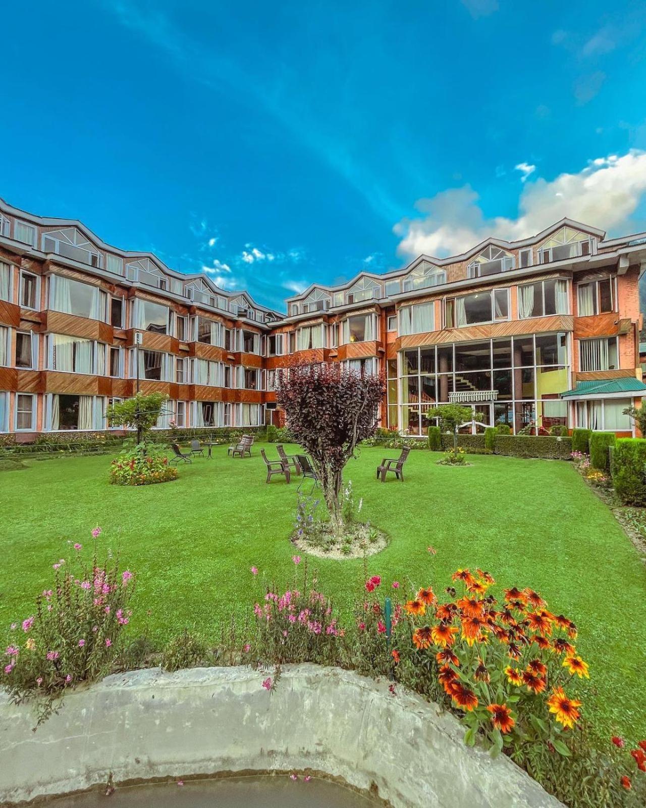 The Quiet Resort Pahalgām Exterior foto